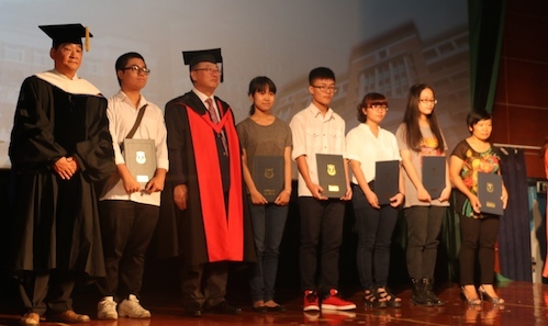 Gần 350 học sinh Hà Nội nhận học bổng du học Hàn Quốc